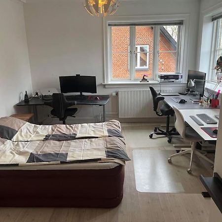 Familievenlig Lejlighed Taet Pa Amager Strand Копенхаген Екстериор снимка